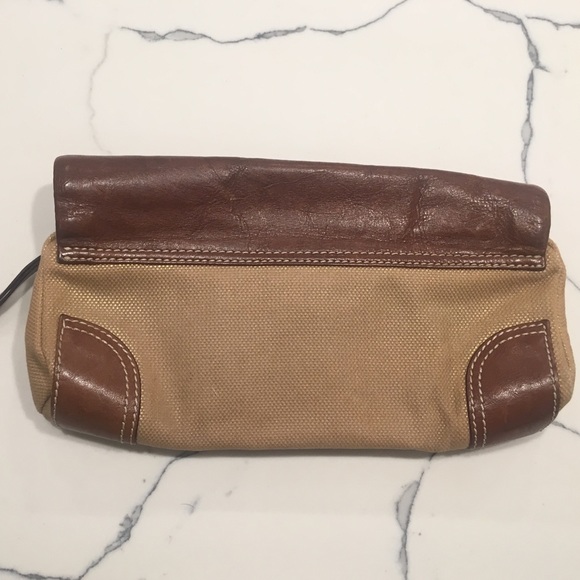 Kate spade Clutch with wristlet option - Picture 5 of 5